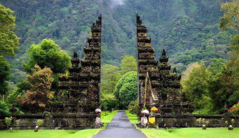 bali-lake-temple-jatiluwih-rice-terrace-and-waterfall-tour