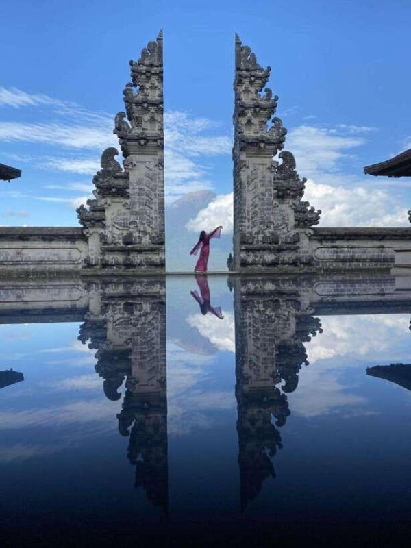 bali-lempuyang-temple-tirta-gangga-and-temesi-waterfall