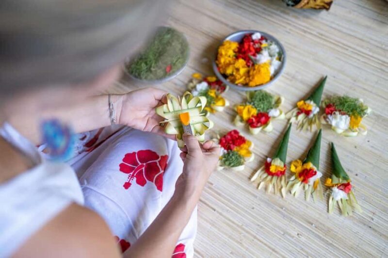 Bali: Making Canang Sari Make Offering for Ritual Bali - What to Expect from the Canang Sari Class