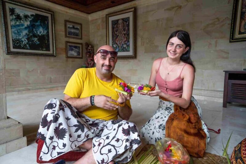 Bali: Making Canang Sari Make Offering for Ritual Bali - The Practical Aspects of the Tour