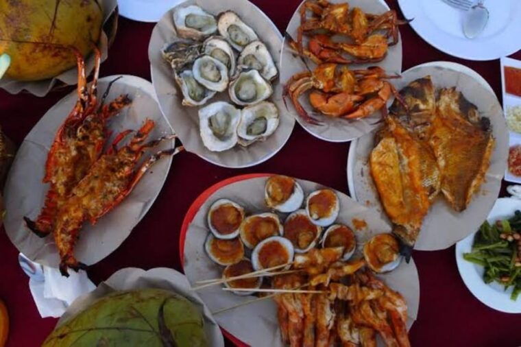 bali-melasti-kecak-dance-coffee-luwak-uluwatu-temple