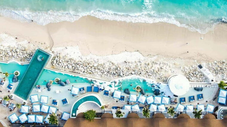 bali-melasti-tropical-temptation-beach-club-day-pass-daybed