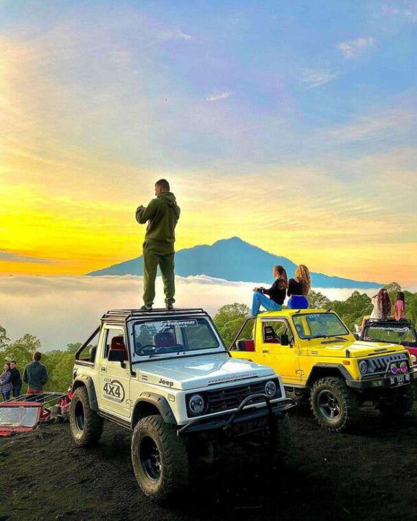 bali-mount-batur-jeep-sunrise-hot-spring-all-inclusive
