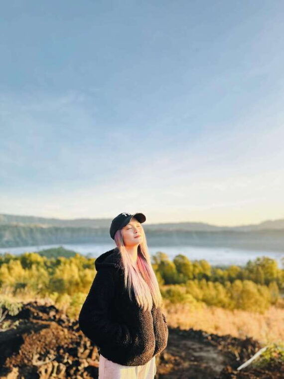 bali-mount-batur-sunrise-and-black-lava-jeep-tour