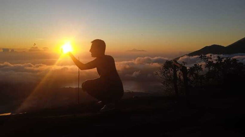 bali-mount-batur-sunrise-trecking-jeep-tour-hot-spring