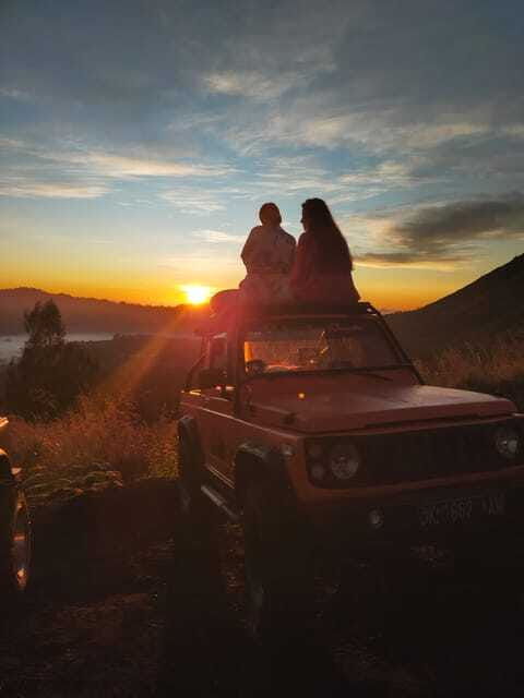 bali-mount-batur-sunrise-trecking-jeep-tour-hot-spring