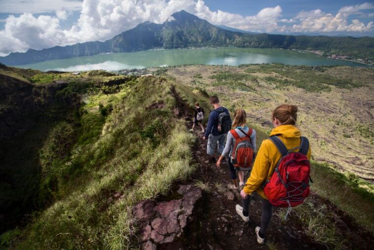 bali-mount-batur-sunrise-trek-and-white-water-rafting
