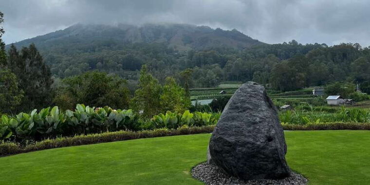 bali-mount-batur-sunrise-trek-with-a-female-guide