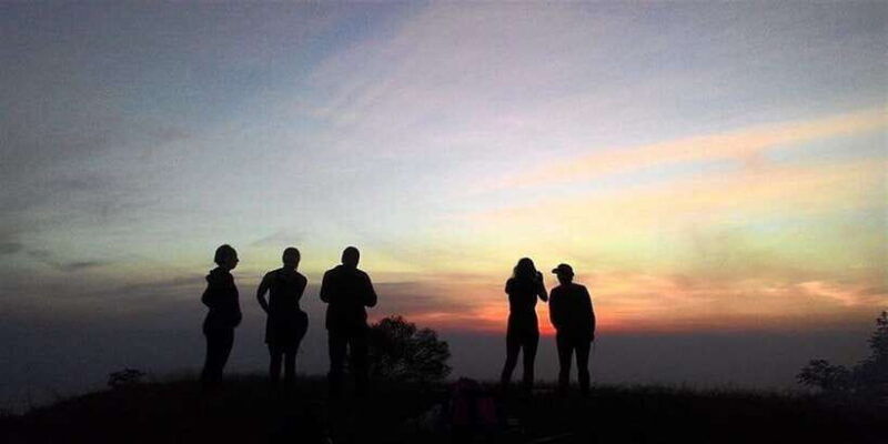 bali-mount-batur-sunset-trek-with-picnic