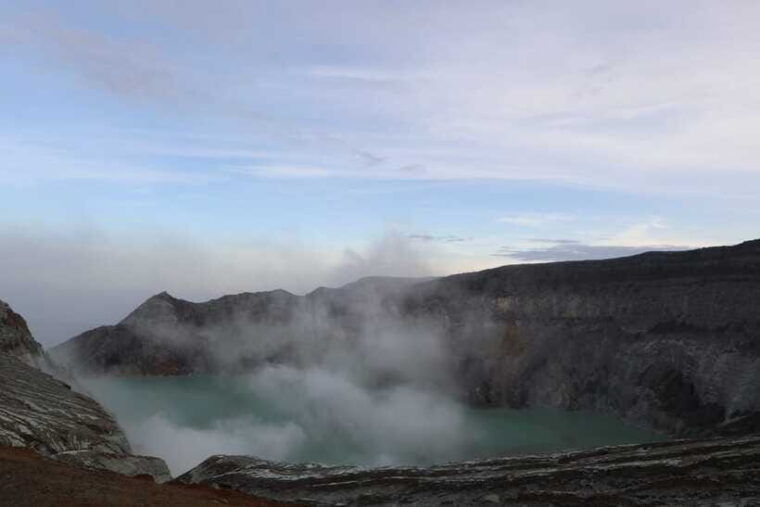 bali-mount-ijen-guided-night-walking-tour-with-breakfast