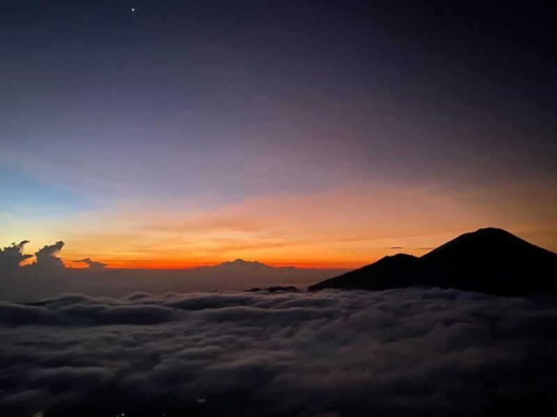 bali-mt-batur-sunrise-hike-guide-breakfast