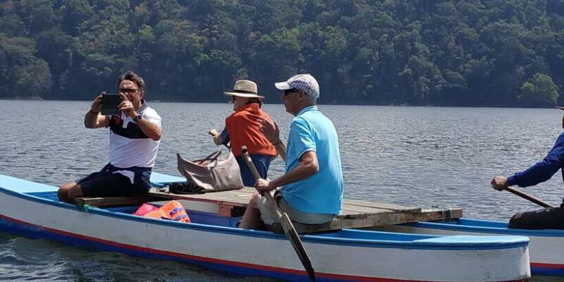 bali-munduk-waterfalls-trek-twin-lakes-and-temple-tour