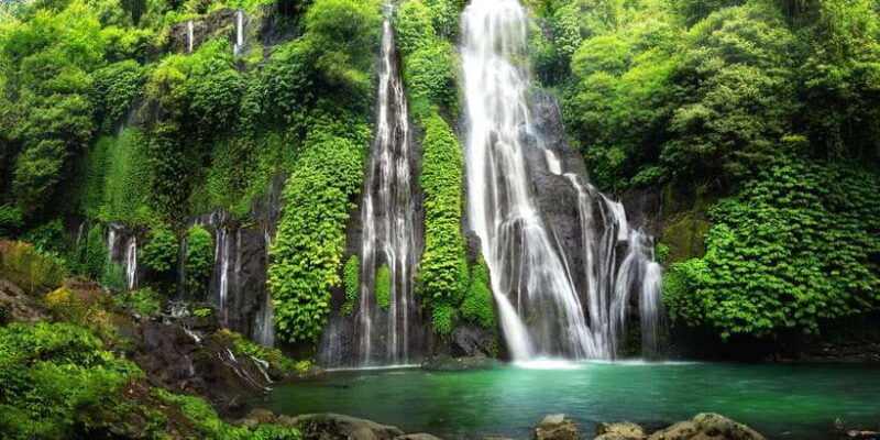 bali-munduk-waterfalls-trek-twin-lakes-and-temple-tour