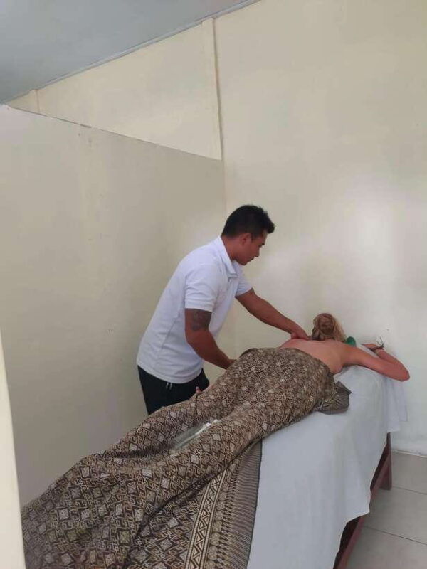 bali-mundukbalinese-traditional-massage
