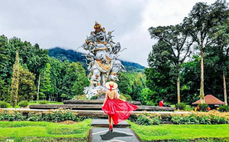 Bali: Natures Bloom, Lake Reflections and Strawberry Bliss - Key Points