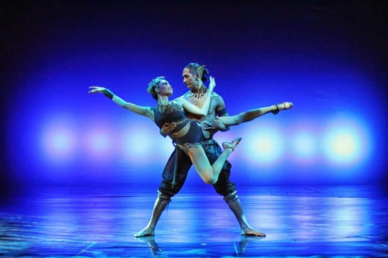 Bali Nusa Dua Theatre: Devdan Show Tickets - The Experience For Different Types of Travelers