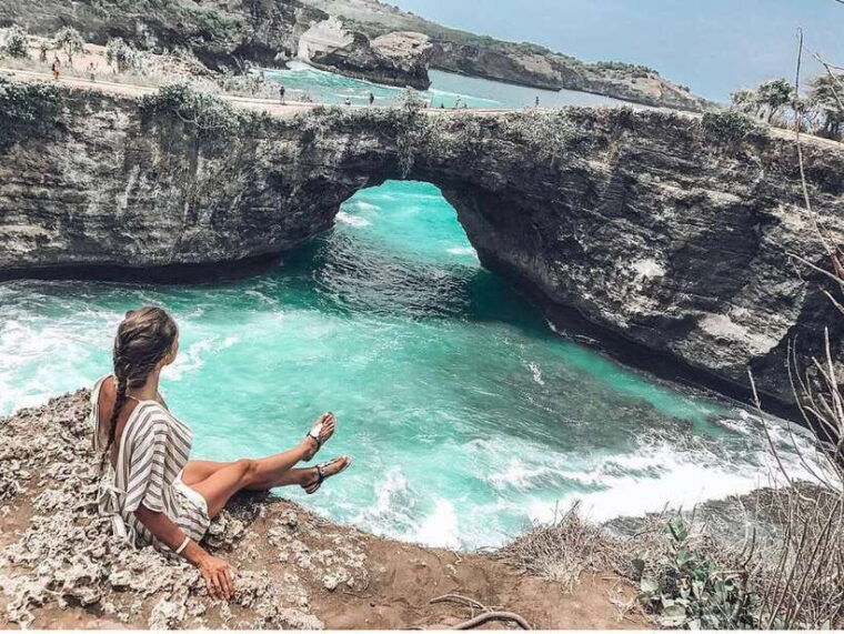 bali-nusa-penida-manta-point-snorkel-boat-west-coast-tour