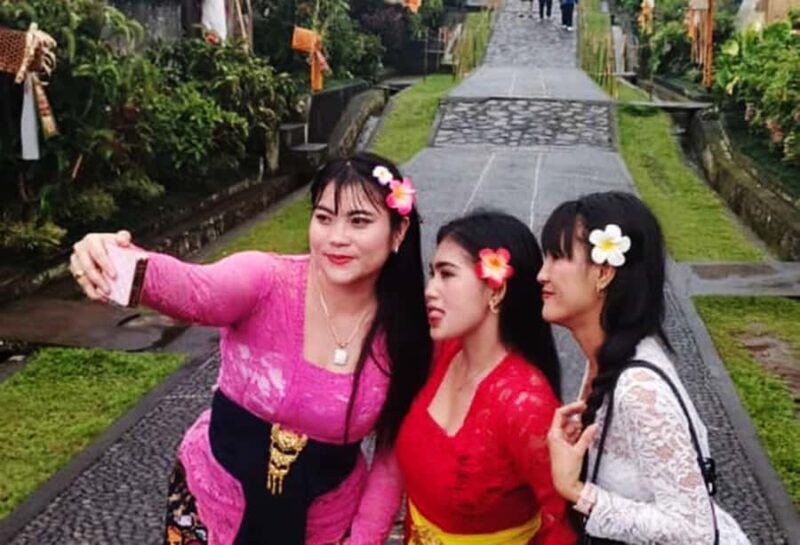 Bali: Panglipuran Village Tour with Traditional Dress - Key Points