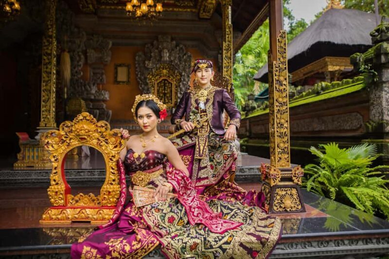 Bali Photo Session With Balinese King and Queen Outfit - Key Points