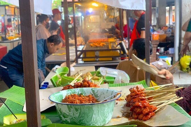 Bali: Private Evening Walking Tour with Culinary Experience - FAQ