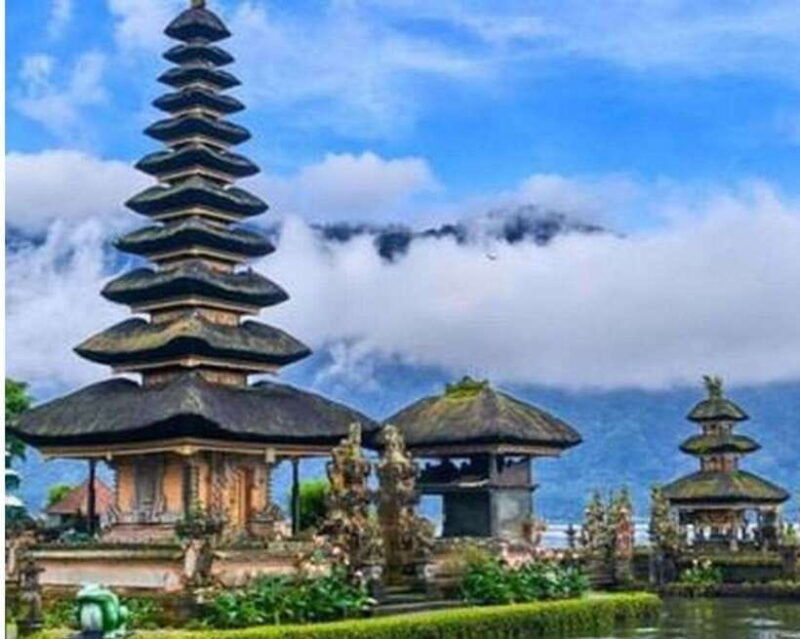 bali-private-north-sightseeing-jatiluwih-ulun-danau-temple