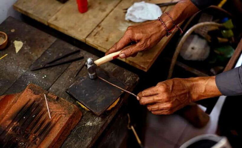 bali-private-silver-jewelry-making-class-in-ubud
