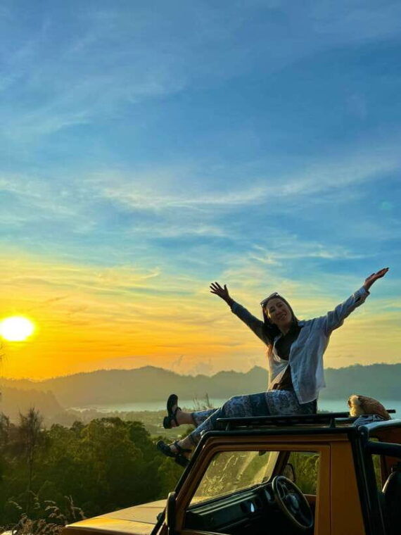 bali-private-sunrise-jeep-tour-and-hot-spring-all-include