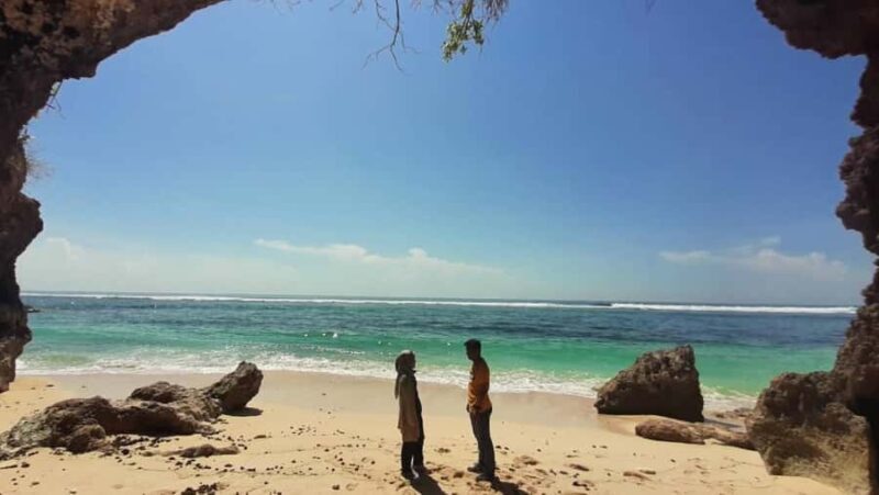 Bali: private tour near Uluwatu area include transfer hotel - FAQ