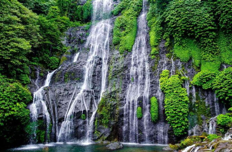 bali-private-tour-of-lake-beratan-handara-gate-and-more