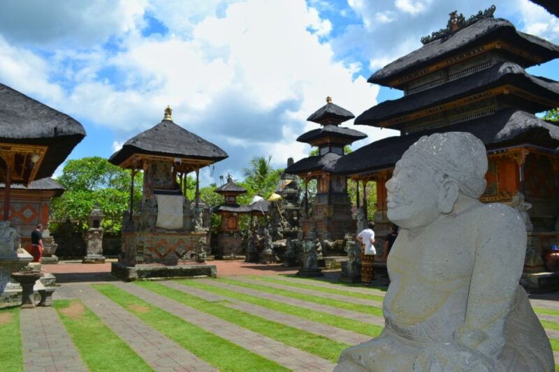 bali-private-ubud-waterfall-village-and-pool-club-day-trip