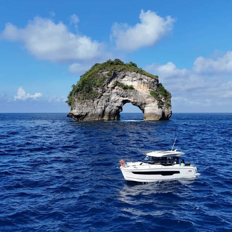 Bali: Private Yacht Snorkel at Manta Point & 2 Spots Penida - Returning to Serangan Harbor