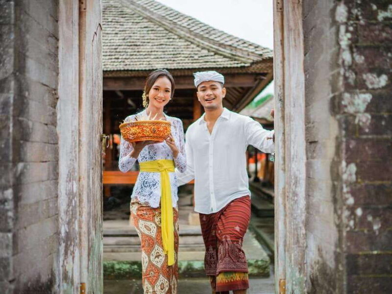 bali-professional-photoshoot-at-pengelipuran-bamboo-forest