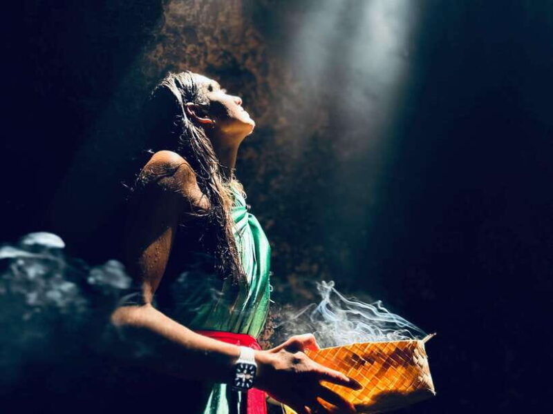 bali-purification-ritual-at-taman-beji-griya