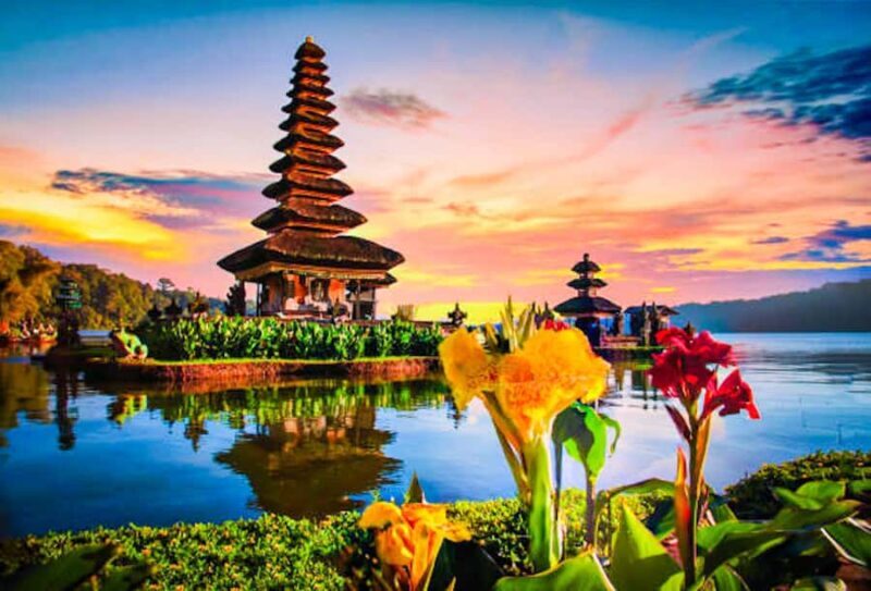 Bali: Sacred Lakes Temple, Hidden Waterfalls & Highland Calm - Key Points