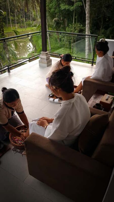 Bali: Sacred Water Temple Ritual and Balinese Healing Spa - Jacuzzi and Relaxation: Overlooking Bali’s Natural Beauty