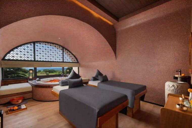 bali-sanur-spa-flower-bath-experience-at-svaha-spa-sanur