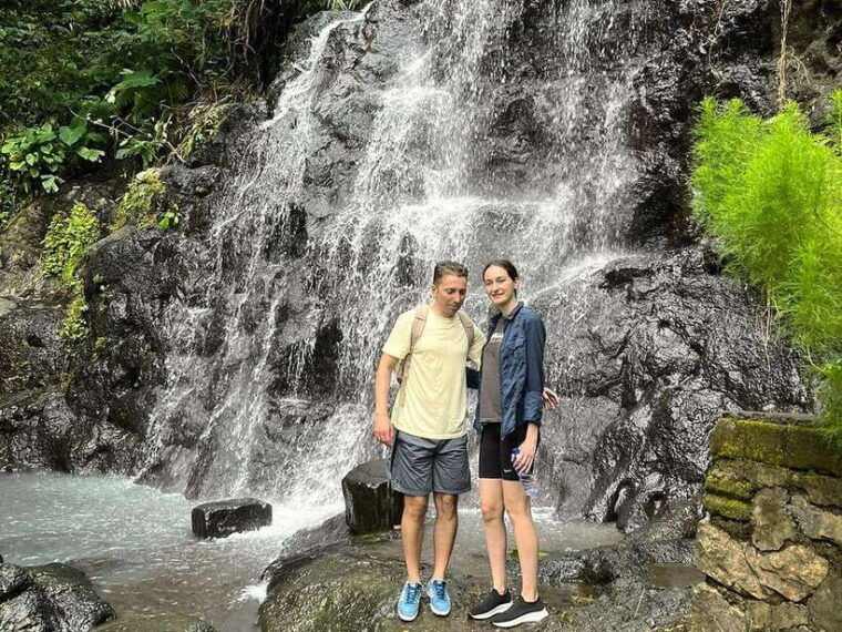 bali-sidemen-valley-cycling-tour-with-gembleng-waterfall