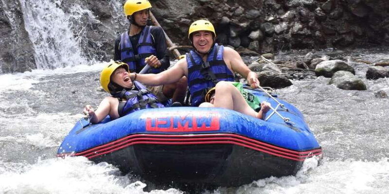 bali-sidemen-white-water-rafting-with-no-stairs-adventures