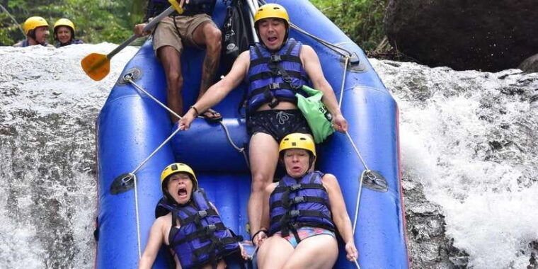 bali-sidemen-white-water-rafting-with-no-stairs-adventures