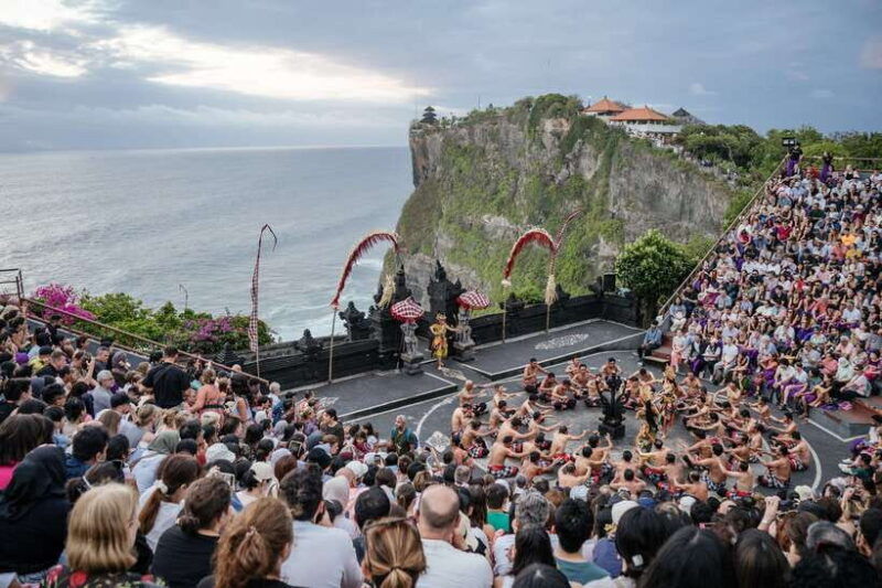 bali-skip-the-line-uluwatu-temple-and-kecak-fire-dance-tour