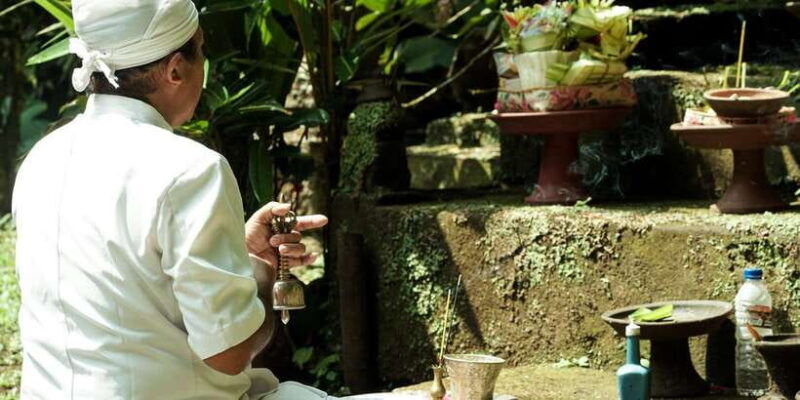 bali-spiritual-blessing-ceremony-pristine-nature-transfer
