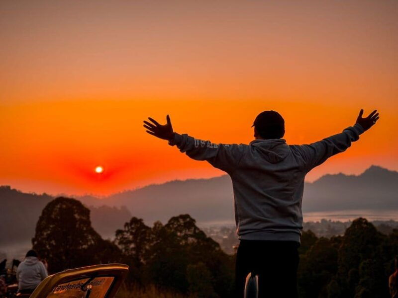 bali-sunrise-jeep-mount-batur-black-lava-and-hotspring
