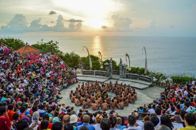 Bali Sunset: Uluwatu Temple, Kecak Dance and Jimbaran Bay - A Closer Look at the Experience