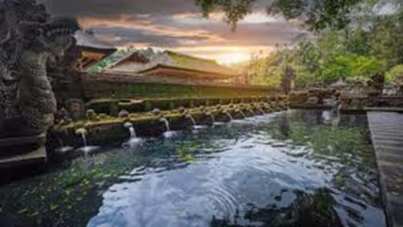 bali-swing-waterfall-and-temple-tour-with-hotel-pickup
