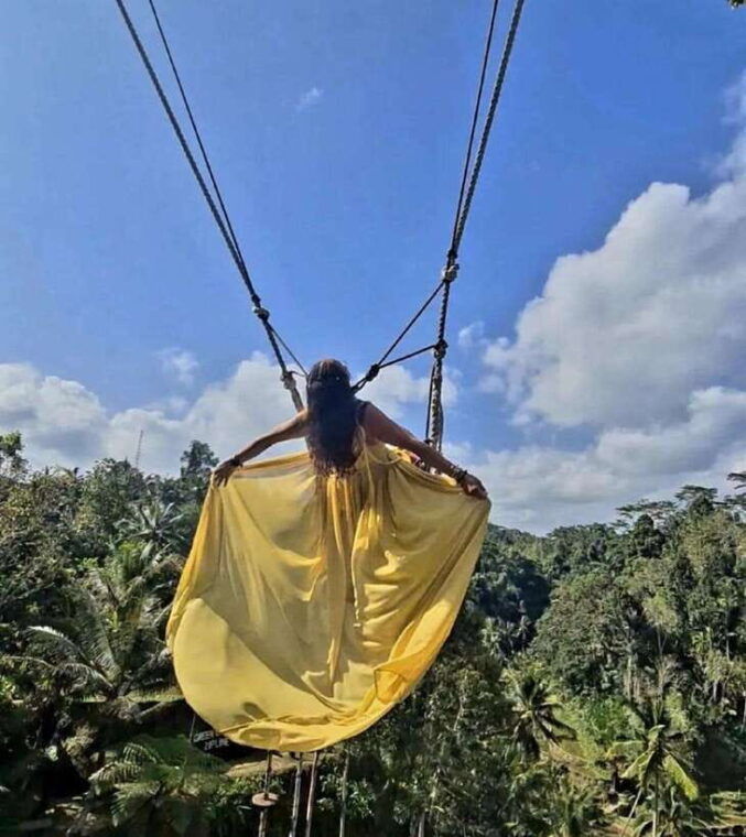 bali-swing-waterfall-and-temple-tour-with-hotel-pickup