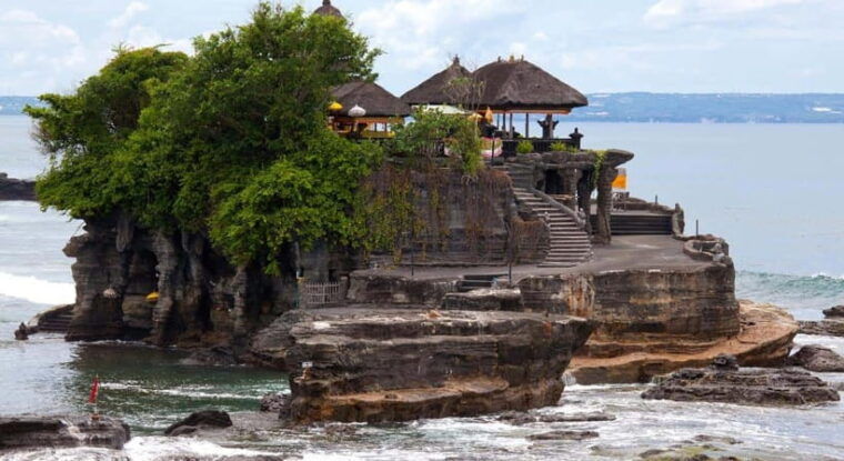 bali-taman-ayun-and-tanah-lot-sunset-tour