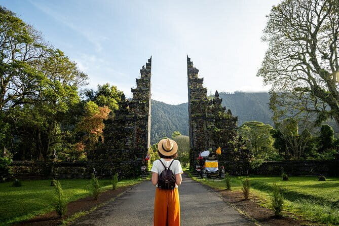 Bali Tanah Lot, Jatiluwih Rice Terraces, and Ulun Danu Beratan - Exploring Bali’s Top Highlights