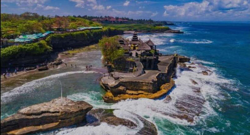 bali-tanah-lot-monkey-forest-taman-ayun-sunset-tour