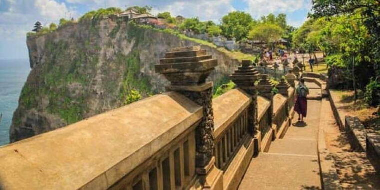 bali-tanah-lot-padang-padang-sunset-uluwatu-temple