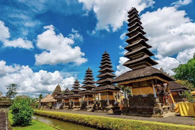 bali-tanah-lot-temple-jatiluwih-coffee-taman-ayun-temple